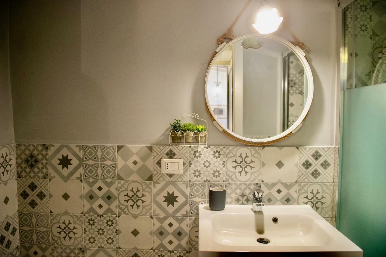 Boutique Apartment Roma In Trastevere Bagian luar foto